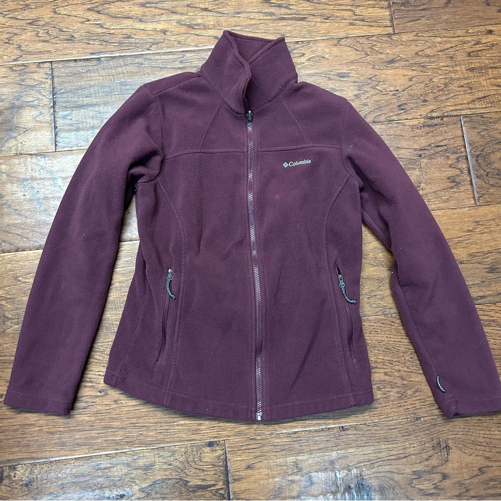 Columbia Women's Burgundy Fleece Jacket